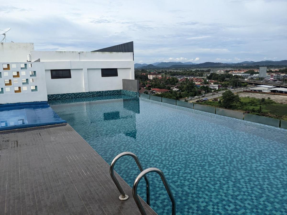 Alor Setar Imperio By Im Staycation 3Bedroom & Rooftop Pool מראה חיצוני תמונה